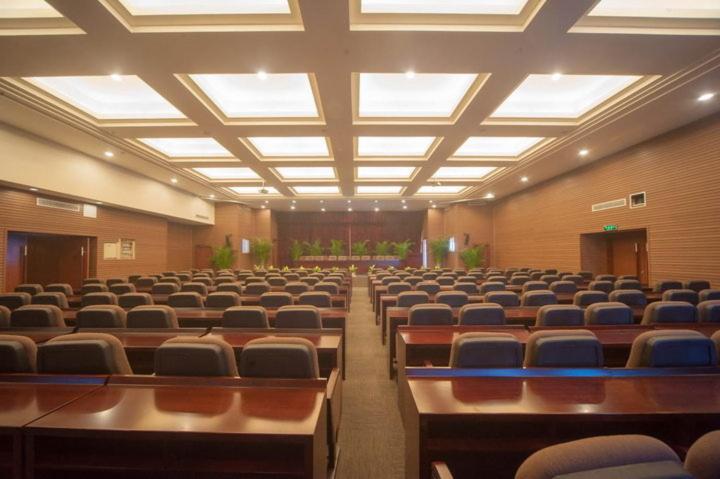 Hotel Ramada Chengdu North Negocio foto