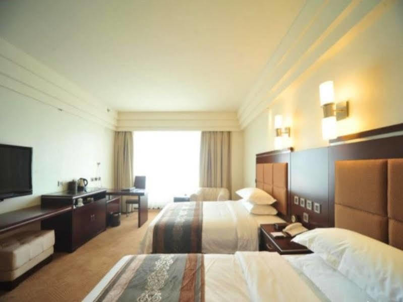 Hotel Ramada Chengdu North Exterior foto